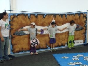 Crian&ccedil;as comparam o seu tamanho ao de um albatroz-viageiro com as asas abertas; a envergadura da ave chega a 3,5 metros