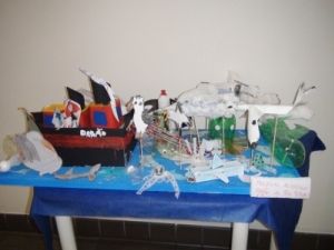 Maquete da escola Bar&atilde;o do Rio Branco com materiais reciclados