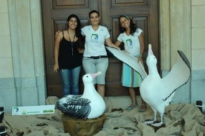 Nathalia Silv&eacute;rio, do  Museu Catavento, Cynthia Ranieri e &Eacute;rica Stange da equipe de Educa&ccedil;&atilde;o Ambiental do Projeto Albatroz