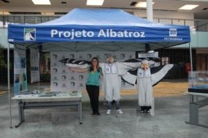 Equipe do Projeto Albatroz na Semana do Meio Ambiente da Petrobras Equipe do Projeto Albatroz na Semana do Meio Ambiente da Petrobras