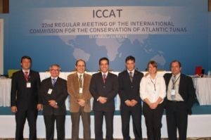 Delegação brasileira presente ao encontro; ao centro, o ministro Fábio Pitaluga, chefe da Divisão de Mar, da Antártica e do Espaço do Ministério das Relações Exteriores Delegação brasileira presente ao encontro; ao centro, o ministro Fábio Pitaluga, chefe da Divisão de Mar, da Antártica e do Espaço do Ministério das Relações Exteriores