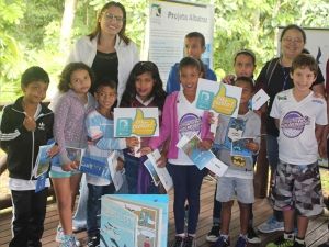 Alunos participantes das atividades no Parque Xixová Japuí Alunos participantes das atividades no Parque Xixová Japuí